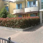 Elisa Piano Terra Con Giardino E Posto Auto *