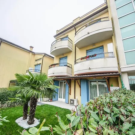 Elisa Piano Terra Con Giardino E Posto Auto Lejlighed *