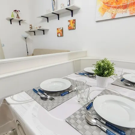 Lejlighed Elisa Piano Terra Con Giardino E Posto Auto