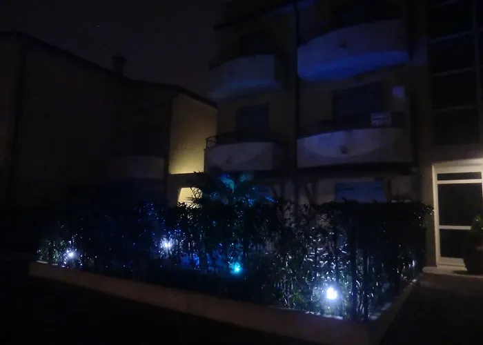 Elisa Piano Terra Con Giardino E Posto Auto Διαμέρισμα *
