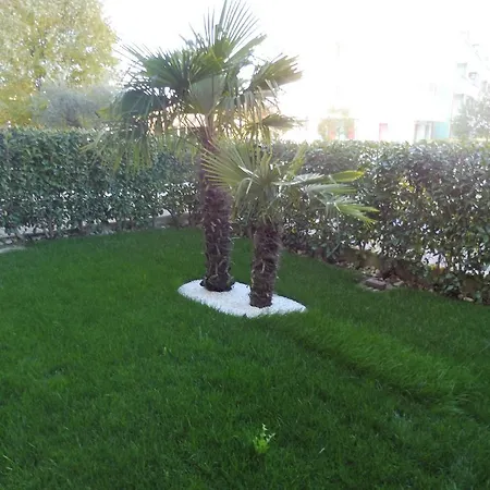 Elisa Piano Terra Con Giardino E Posto Incluso Caorle