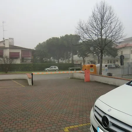 Appartamento Elisa Piano Terra Con Giardino E Posto Incluso