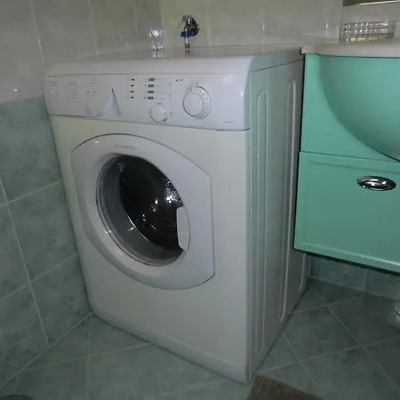 아파트 Elisa Piano Terra Con Giardino E Posto Auto *