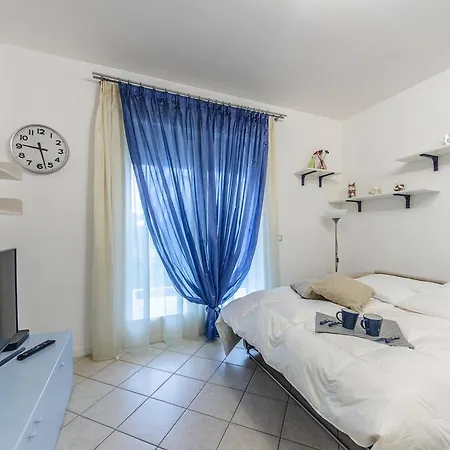 Elisa Piano Terra Con Giardino E Posto Auto 아파트 *