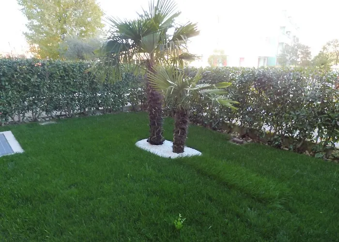 Elisa Piano Terra Con Giardino E Posto Auto Caorle