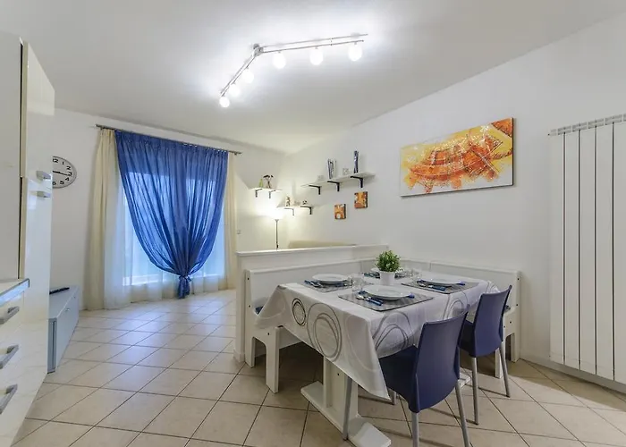 Elisa Piano Terra Con Giardino E Posto Auto Caorle